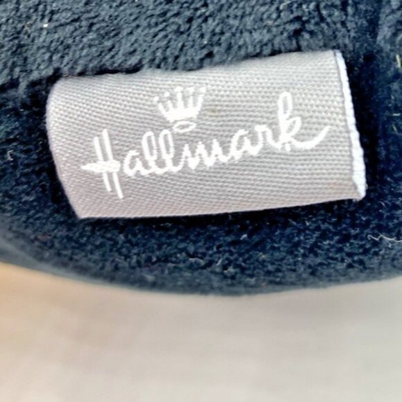 Hallmark Penguin Plush 2022 Stuffed Animal 11" Christmas Winter Toy Holiday - Picture 8 of 10